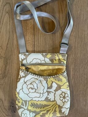 Maruca Crossbody Bag